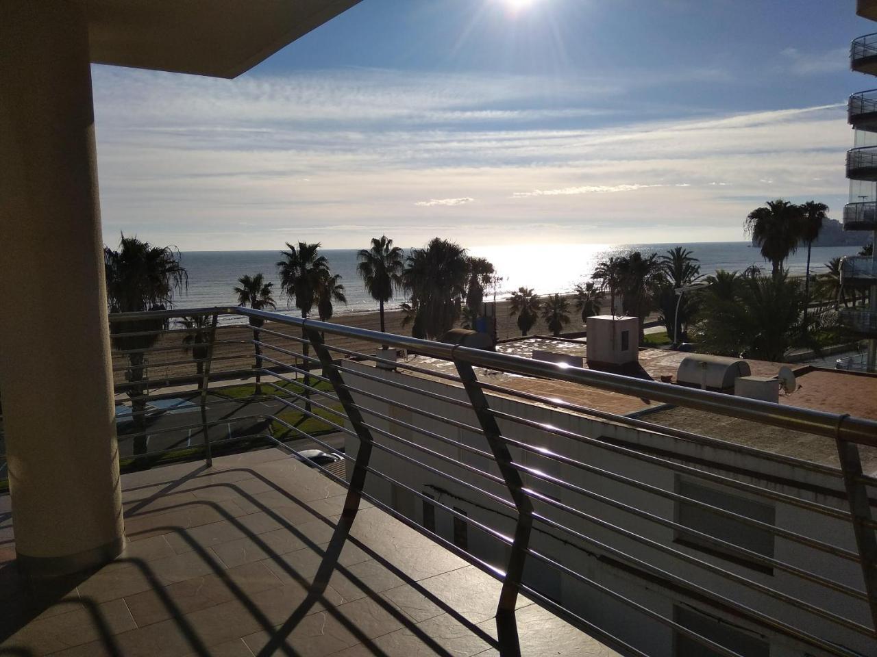 Apartamentos Deluxe Playa Norte Peñíscola エクステリア 写真